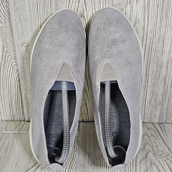 Abeo Metallic Silver Slip-On Sneakers - Picture 6 of 12